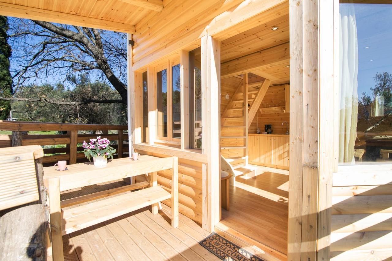Romantic Tree House Kato Pavliana Eksteriør bilde