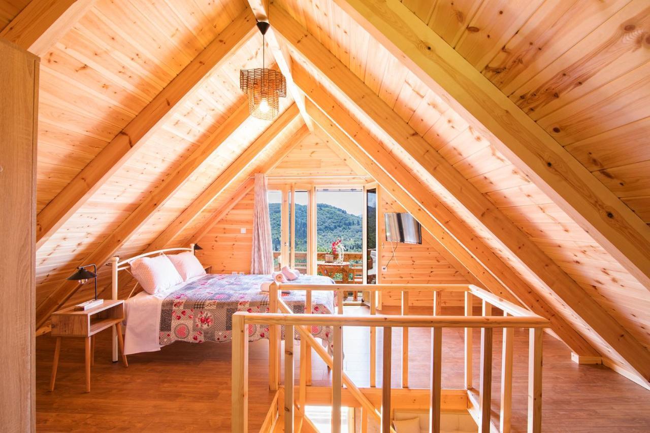 Romantic Tree House Kato Pavliana Eksteriør bilde